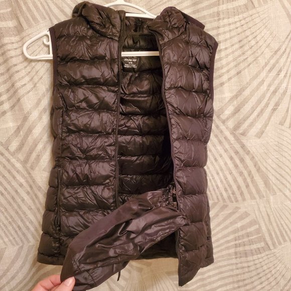 TNA Aritzia Botanie vest excellent condition XXS - Picture 4 of 7